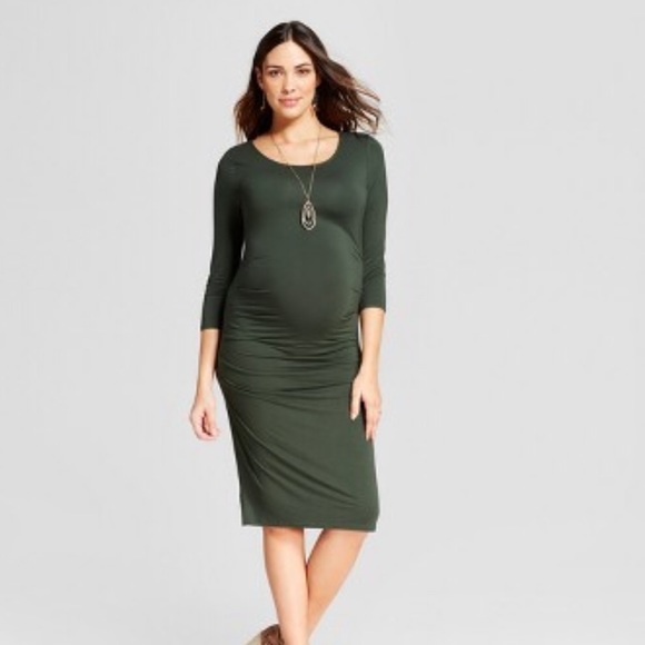 Isabel Maternity by Ingrid & Isabel Dresses & Skirts - Maternity 3/4 sleeve pleated dress
